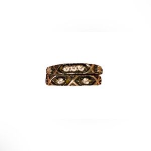 Judith Ripka Elegant Silver and Black Ring with CZ stones.